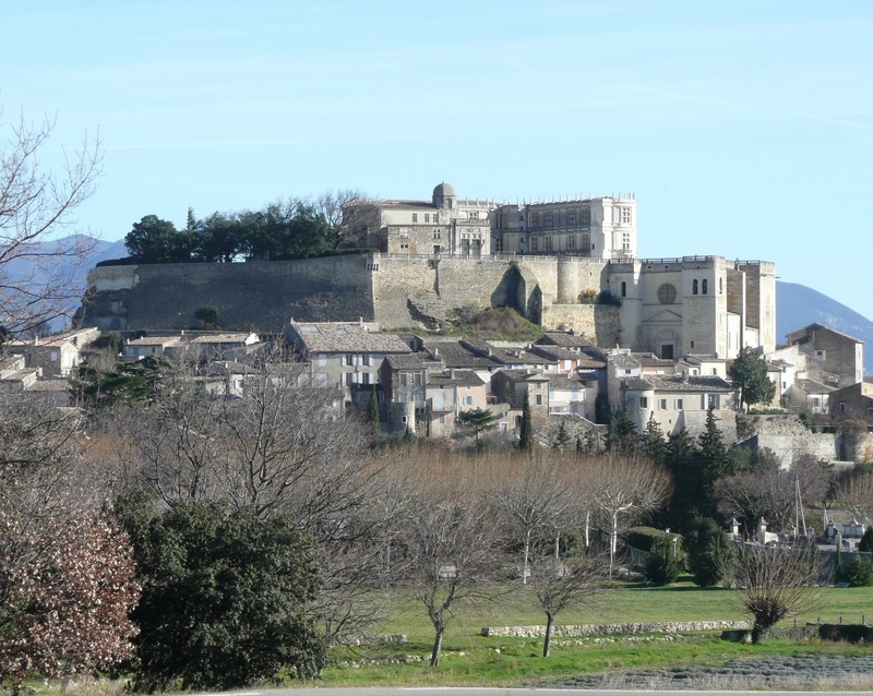 chateau_grignan-3.jpg